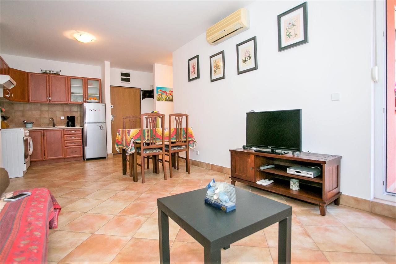 Novigrad Istria Apartment Morena מראה חיצוני תמונה